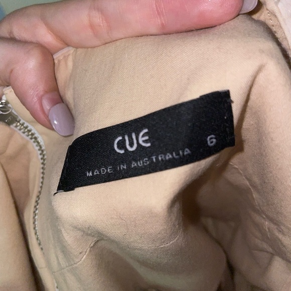 ✨HOST PICK✨ Cue Blush and White Fit and Flare Dress - Picture 7 of 7